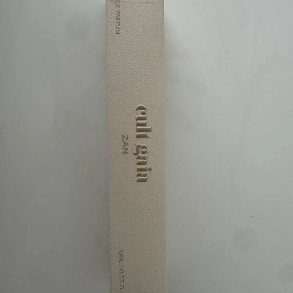 Cult Gaia Zan Perfume Roller - Picture 3 of 4